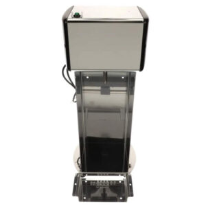 El Blender B100 de Carpigiani: potencia y precisión en un diseño robusto. Optimiza tus procesos de mezcla y garantiza resultados consistentes.