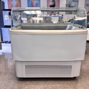 ISA Samoa 120 – Vitrina para Gelato de Alto Rendimiento (9 Pans) Usada