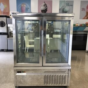 TEKNA 4400 NFN – Refrigerador Vertical Profesional para Pastelería y Gastronomía (Usado)