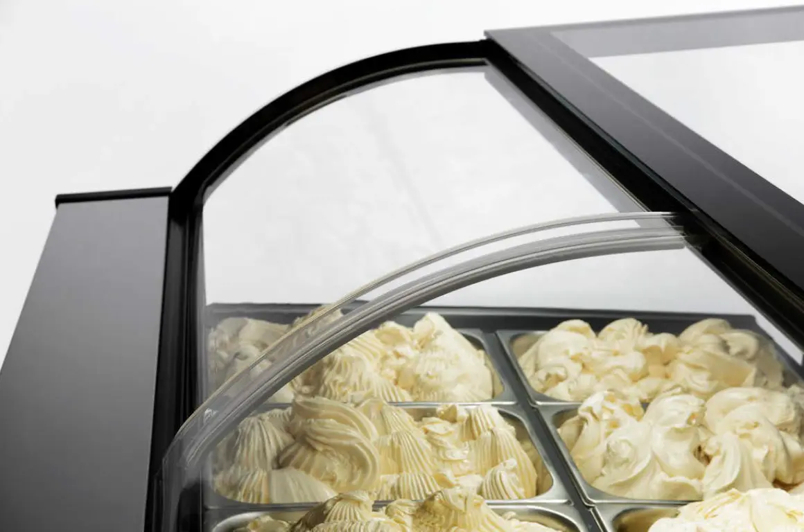 Baluna - Product - Carpigiani - Display Case - Milia - For Gelato or Ice Cream